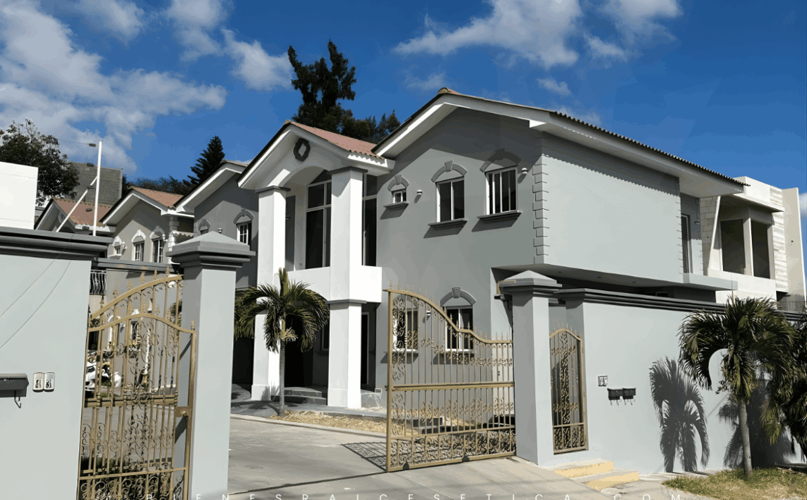 Sala de vivienda en Agua Dulce